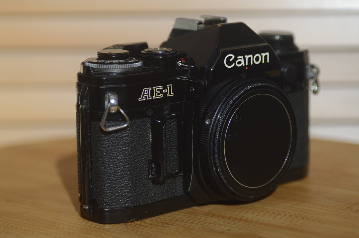 Canon outlet AE-1 Camera