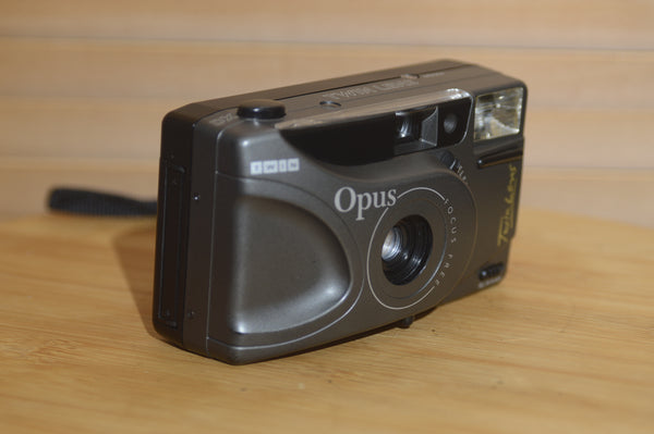 Vintage Opus DX Twin Lens 35mm Compact Camera with Padded Bag and Strap. - Rewind Cameras 
