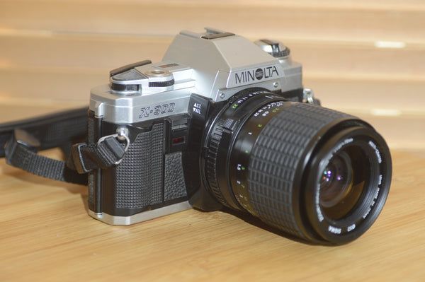 Vintage Minolta X-300 35mm Camera with Sigma 35-70mm f2.8-4 lens. Fantastic beginner camera