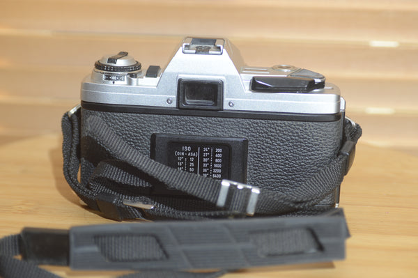 Vintage Minolta X-300 35mm Camera with Sigma 35-70mm f2.8-4 lens. Fantastic beginner camera