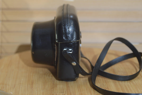 Beautiful Canon Black Leather Case for Canon Rangefinder. - Rewind Cameras 