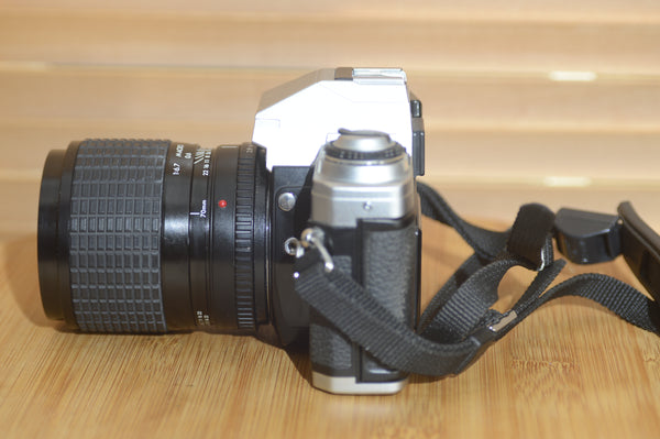 Vintage Minolta X-300 35mm Camera with Sigma 35-70mm f2.8-4 lens. Fantastic beginner camera