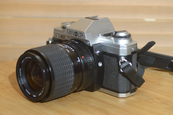 Vintage Minolta X-300 35mm Camera with Sigma 35-70mm f2.8-4 lens. Fantastic beginner camera