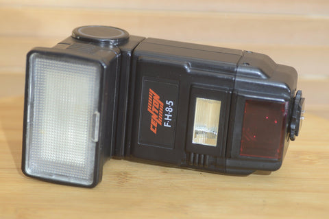 Centon FH85 Universal Flash unit. Auto flash unit and amazingly powerful - Rewind Cameras 