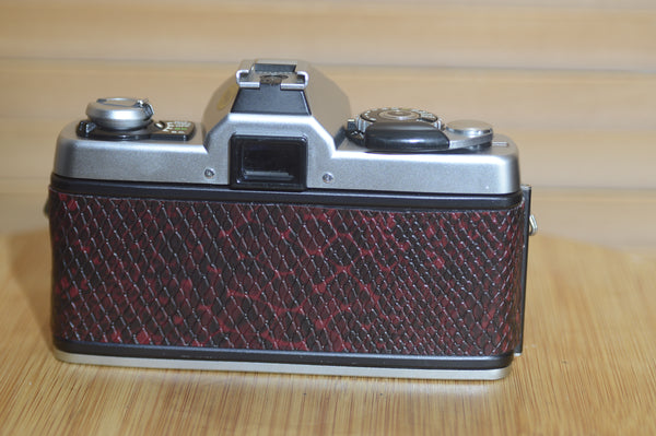 Minolta XG-1 camera with custom leatherette. Fantastic Starter Camera - Rewind Cameras 