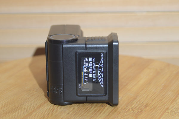 Centon FG30D Universal Flash unit. Auto flash unit and amazingly powerful