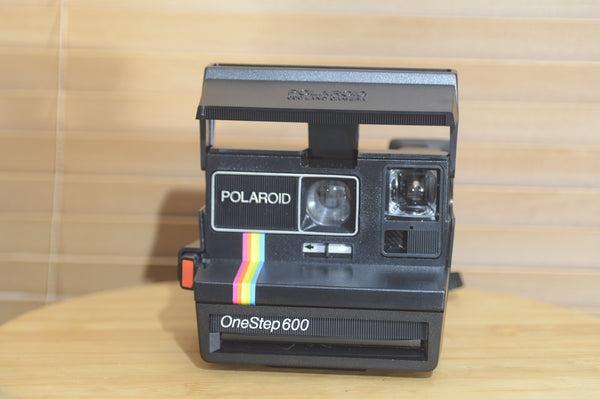 Boxed Polaroid One Step 600. With Manual and Flash Bulbs. - Rewind Cameras 