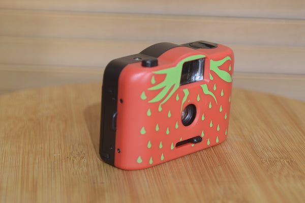 Vintage Strawberry 35mm Compact Novelty Camera. - Rewind Cameras 
