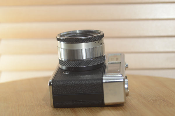 Striking Halina 1000 Viewfinder. In excellent condition and working perfectly. - RewindCameras quality vintage cameras, fully tested and serviced