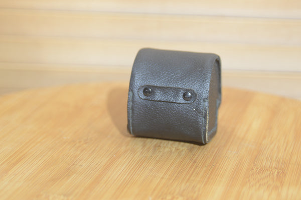 Vintage Black Leather Tele Converter Case. Perfect for protecting your extension tube. - Rewind Cameras 