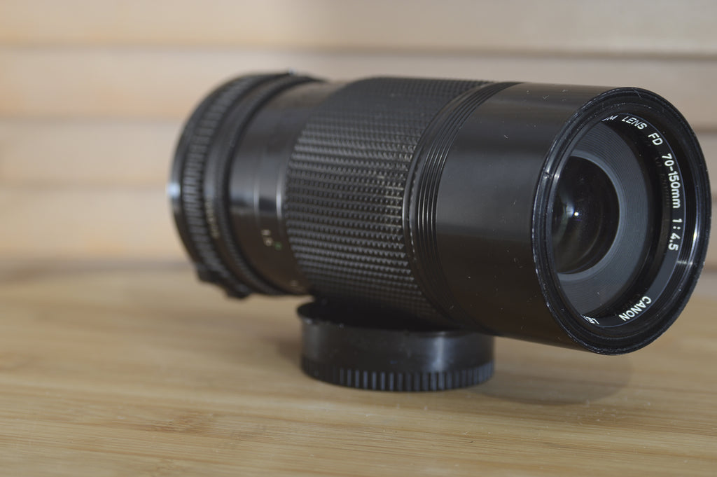 Canon FD 70-150mm f4.5 Zoom Lens. Lovely sharp optics. Fantastic