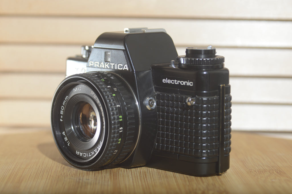 Classic Praktica B100 Electric With Prakticar Pentacon MC 50mm F1.8 Le ...