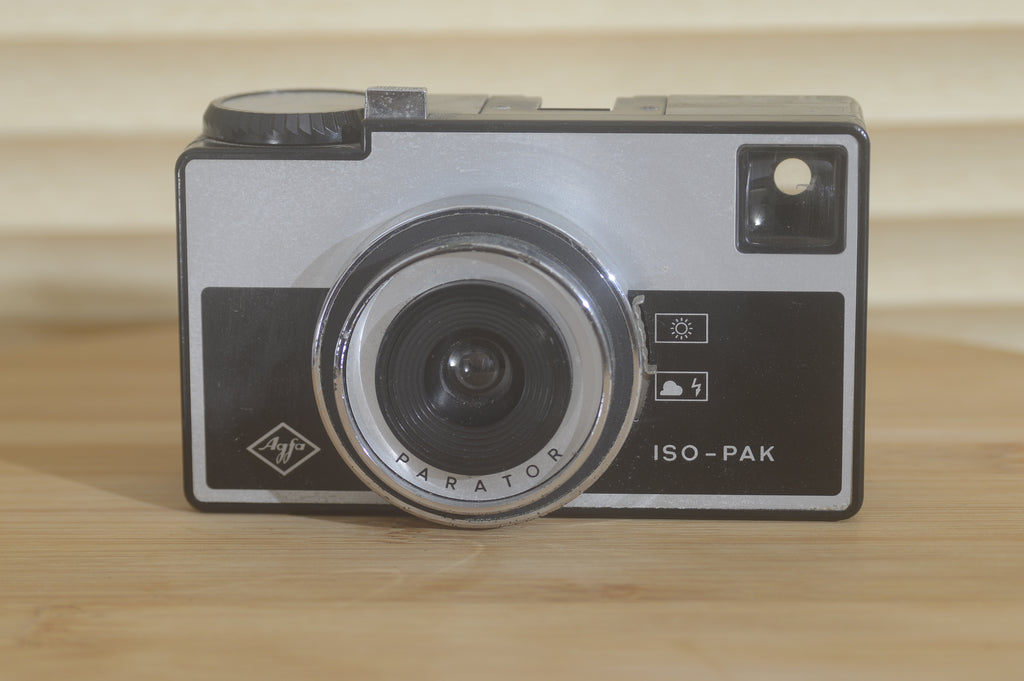 FILM CAMERA - 126 Kodak Instamatic X-15F (Vintage - Tested)