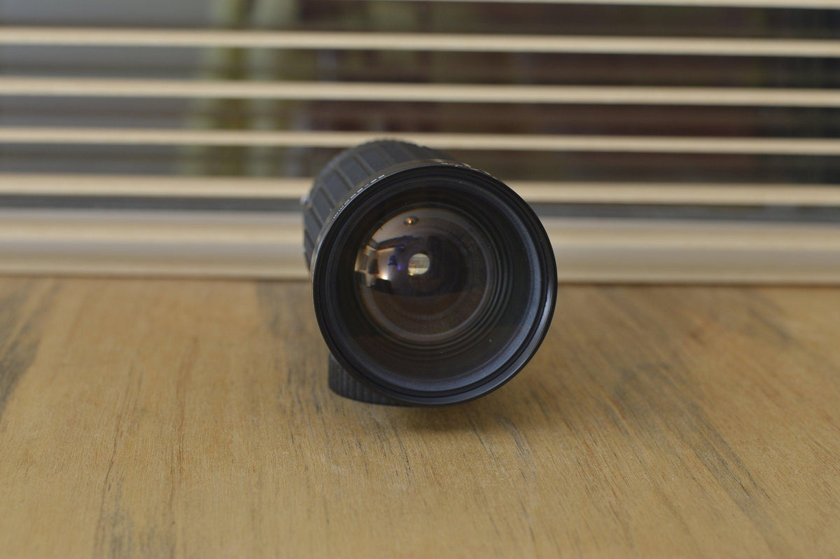 Gorgeous Sirius MC Auto Zoom 28-200mm f4-5.6 FD lens. lovely macro set ...